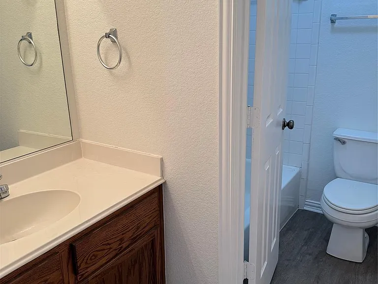 1612 Sweetbay Dr — Photo 8