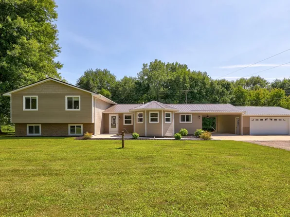 5701 Hanes Rd, Vassar, MI 48768