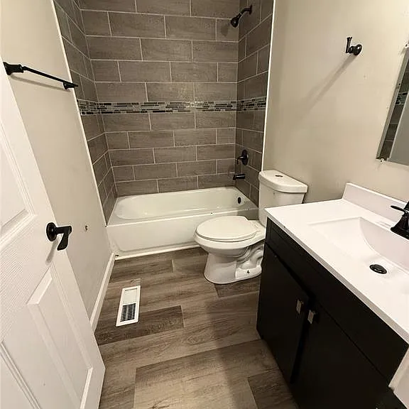 9827 Winkler Dr — Photo 7
