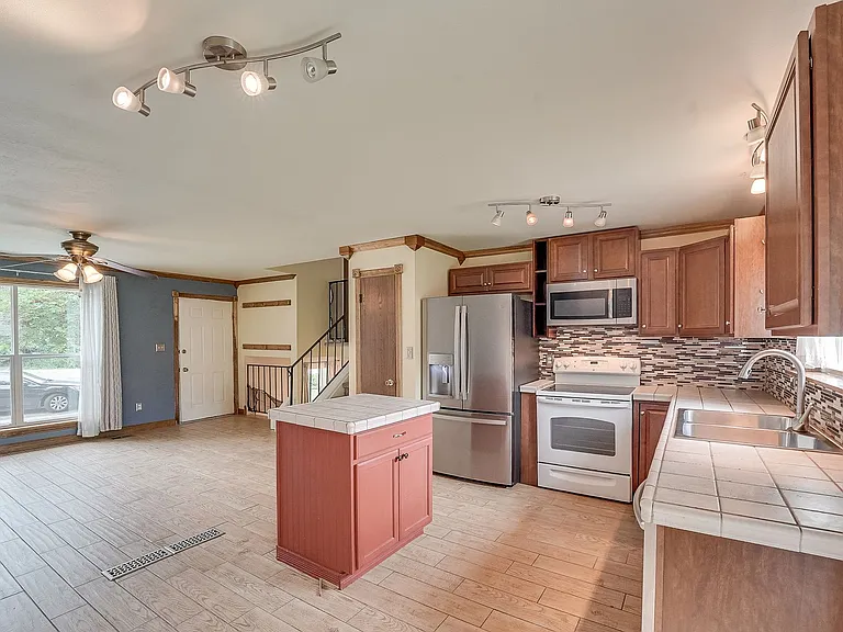 3603 Jaguar Pl — Photo 10