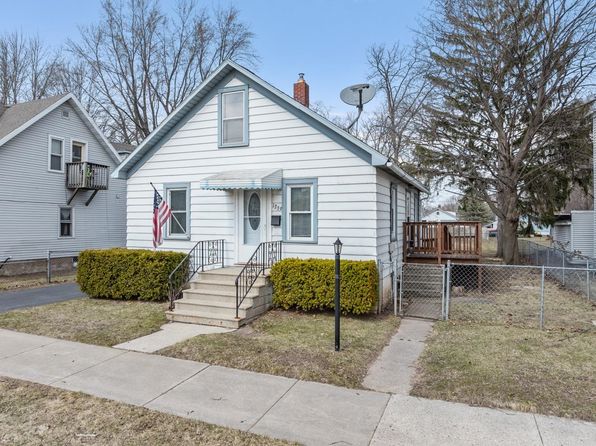 1239 Berner St, Green Bay, WI 54302