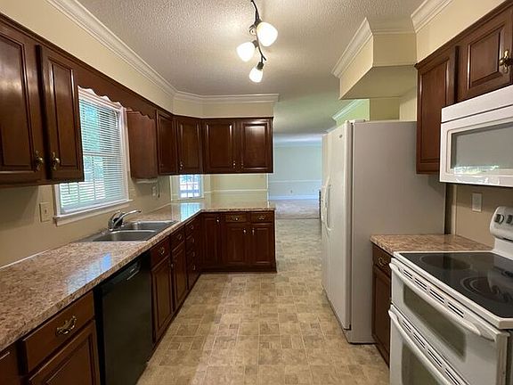 4th image of 5511 Bannock Glen Dr