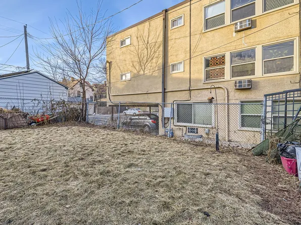 906 W 26th St #2, Minneapolis, MN 55405