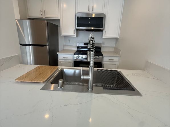 1347 23rd St APT 204