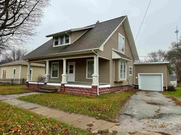 408 S Division St, Flora, IN 46929