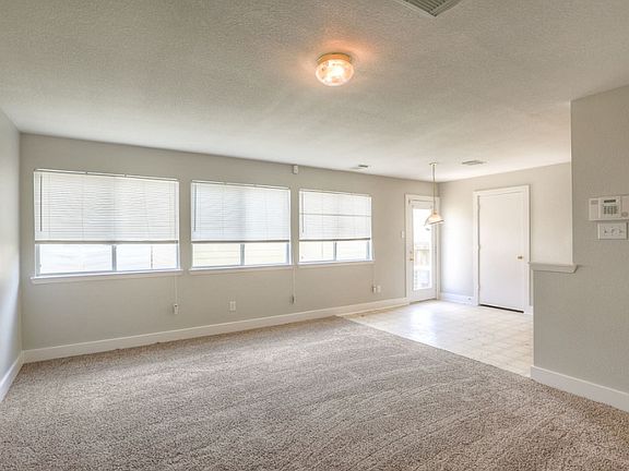 4th image of 19511 Fletcher Way Dr