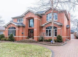 835 Forestview Ave, Park Ridge, IL 60068