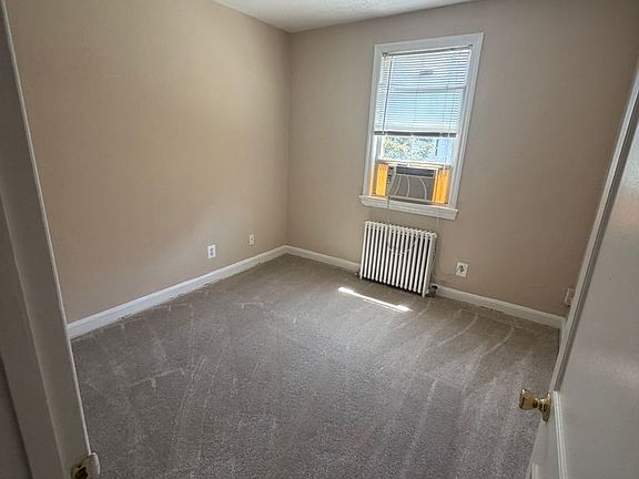 3rd image of 604 12th St NE APT 7