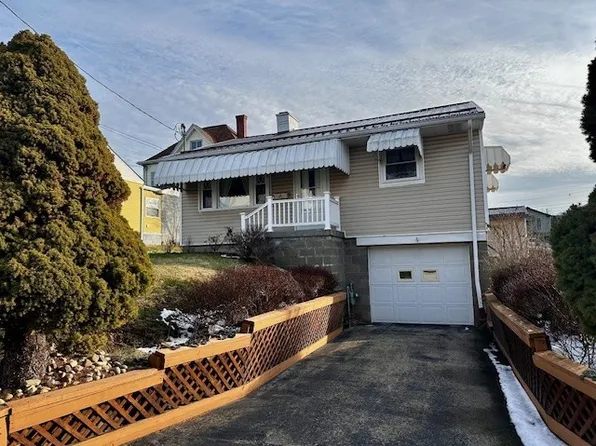 330 S Morris St, Waynesburg, PA 15370