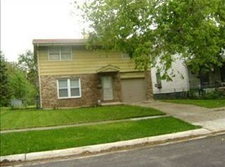 715 Woodlawn Ave, Rockford, IL 61103