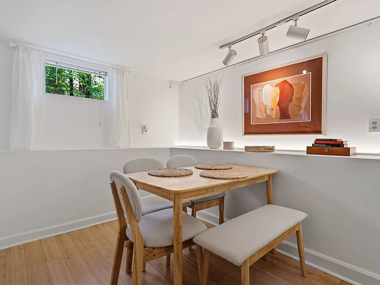 200 Purefoy Rd — Photo 2