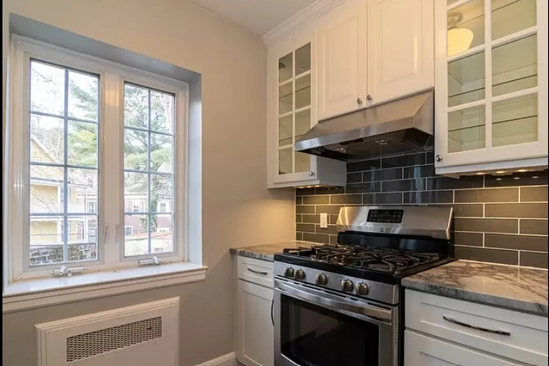 1 bed, 750 sqft, $2,500 — Photo 2