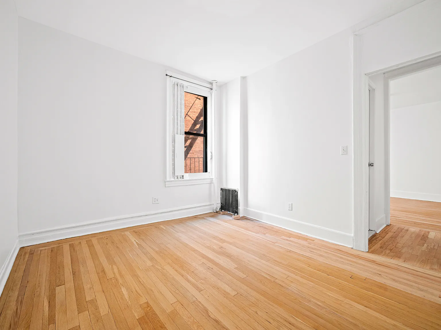 834 Riverside Drive — Photo 3
