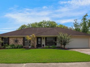 208 Pontalba Dr, Lafayette, LA 70503