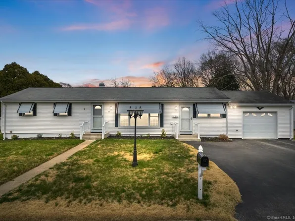 28 Sandy Hollow Drive, Waterford, CT 06385