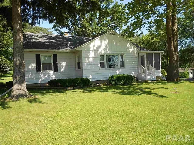 725 N Main St photo 1