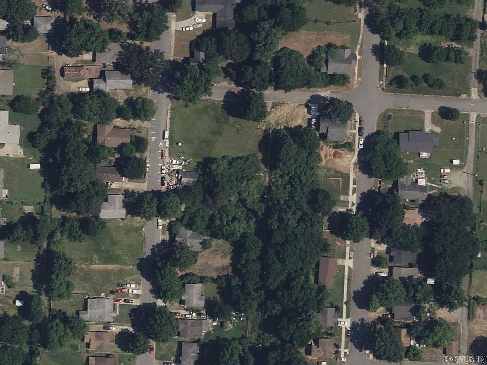 2nd image of 3210 Marshall St
