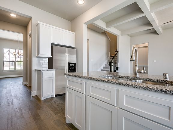 4th image of 600 Sierra Ln #Xiu3o4