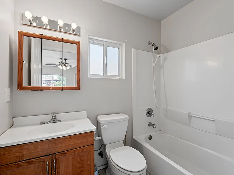 13507 W Stella Ln — Photo 17
