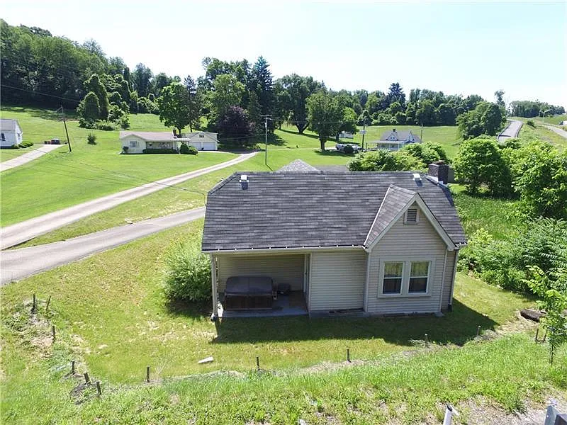 1456 Route 481 photo 1