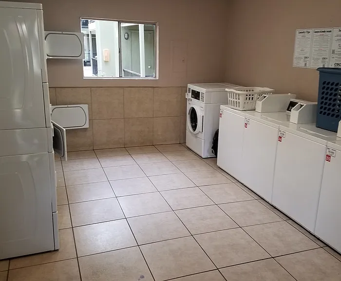 740 W Elm St #251 — Photo 7