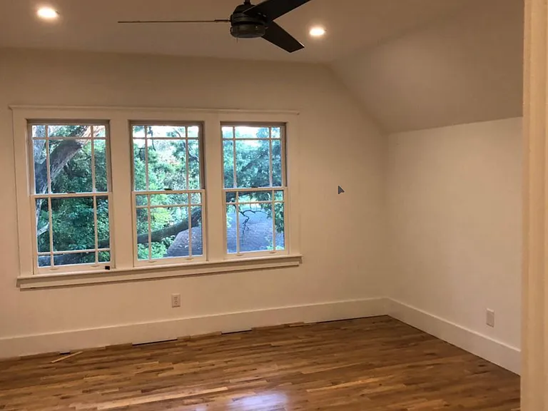 702 Catherine St SW — Photo 10