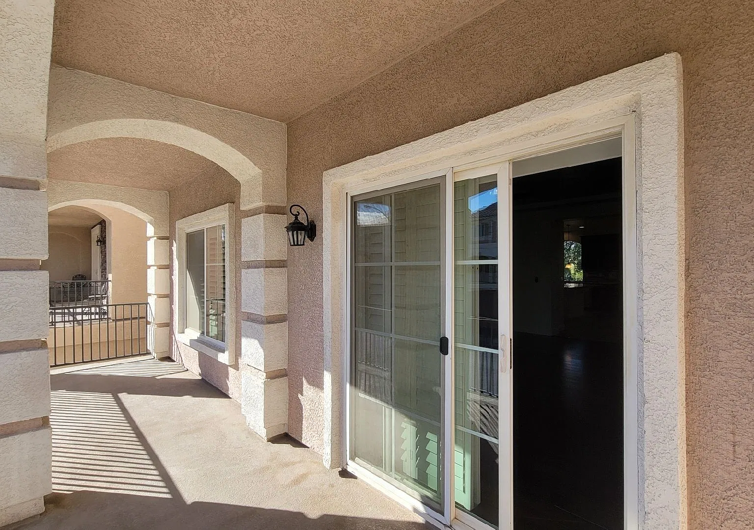 6452 Jade Mountain - 5 bedrooms , 3.5 bathrooms, 4148 SQFT — Photo 4