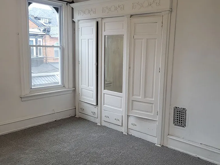 356 Ophelia St — Photo 8
