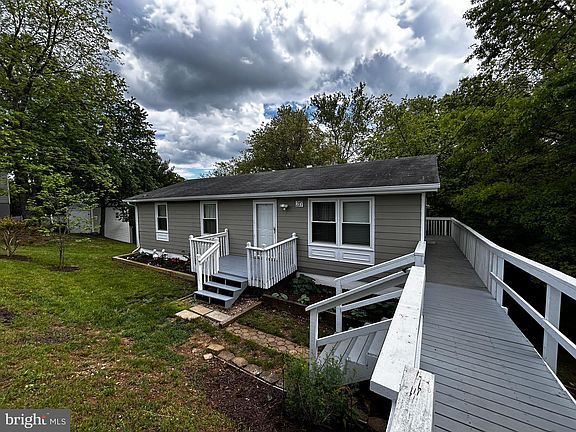 2nd image of 217 Alta Vista Dr