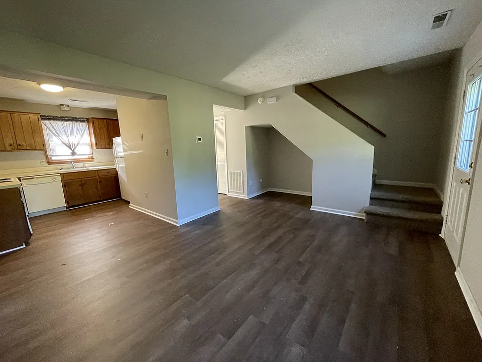 139 Cedar Crest Dr #103