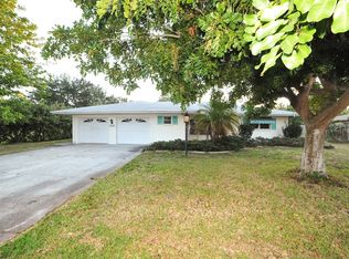2011 83rd St NW, Bradenton, FL 34209