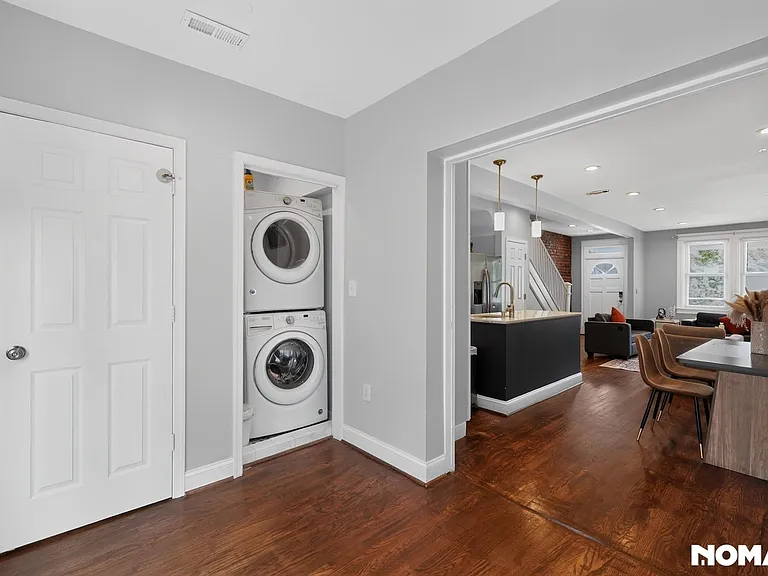 2630 10th St NE — Photo 19