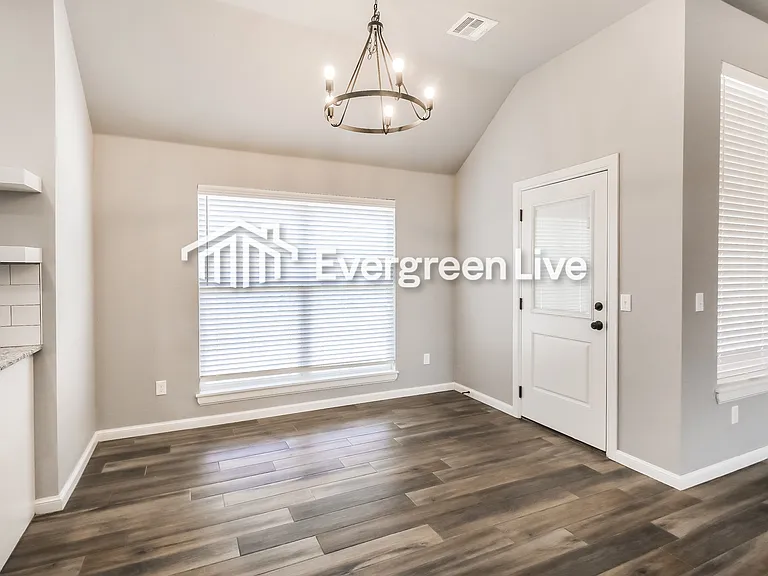 705 N Cottontail Way — Photo 6
