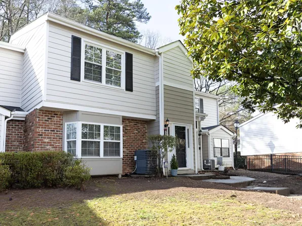 7736 Falcon Rest Cir, Raleigh, NC 27615