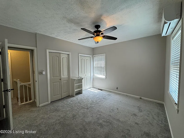 236 Kennedy Ave — Photo 16