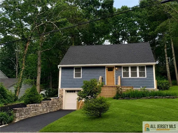 314 Hillside Dr, Neptune, NJ 07753
