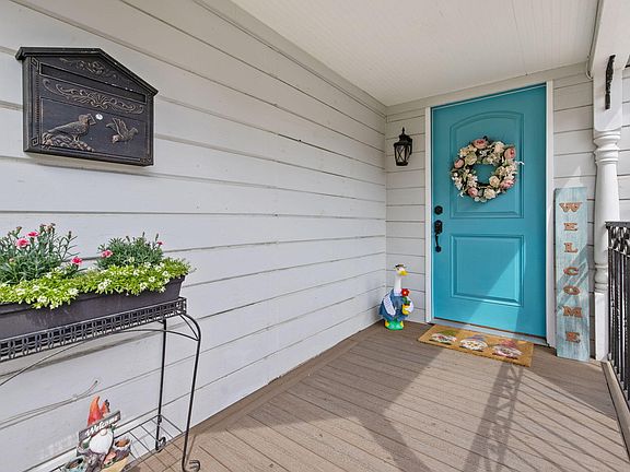 5th image of 124 W Florinda Street