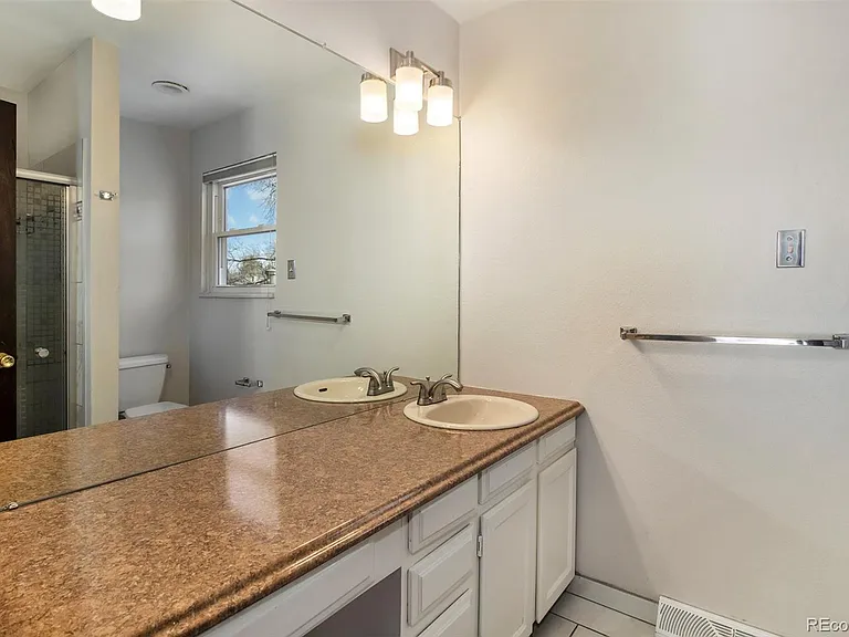 6380 E Wesley Ave — Photo 7