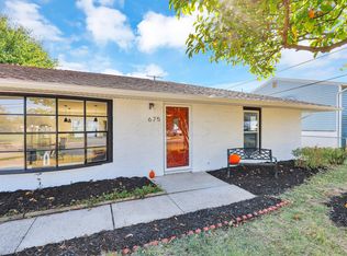 675 McCutcheon Rd, Columbus, OH 43230