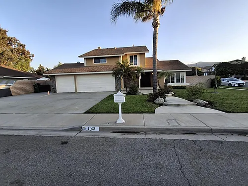 1142 Daisy Cir Photo 1