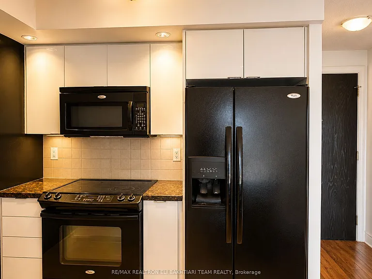 500 Doris Ave #2023 — Photo 20