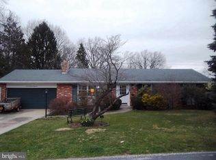 761 Hillcrest Rd, York, PA 17403