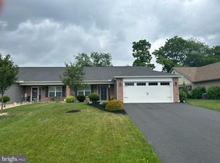 1329 Treeline Dr, Chambersburg, PA 17202