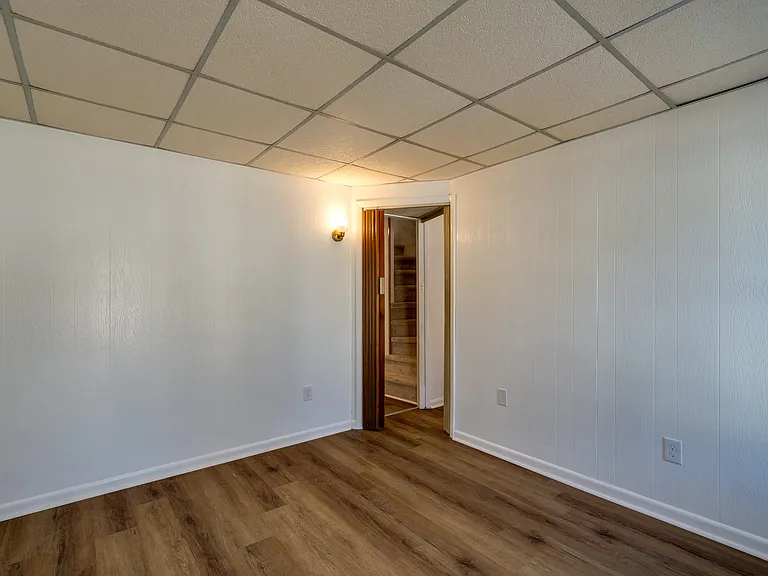 214 Mifflin St #2 — Photo 12