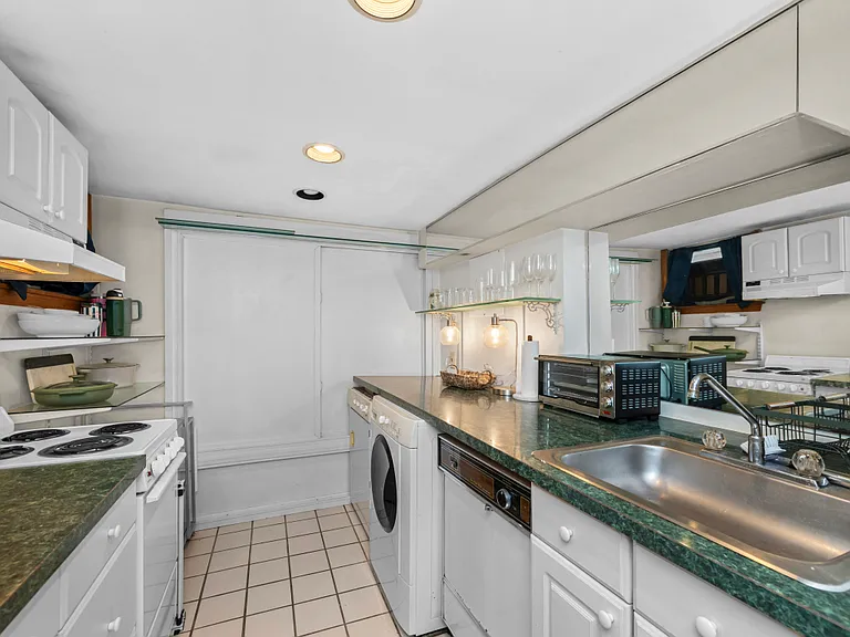 35 Allston St #B — Photo 2