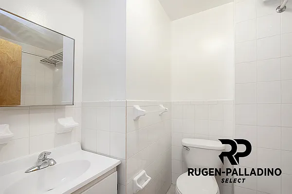 Rented by R New York | media 6