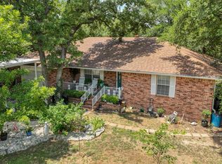 123 Conway Ln, Azle, TX 76020