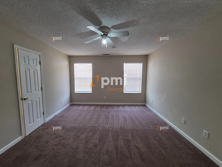 6215 Klondike River Rd — Photo 7