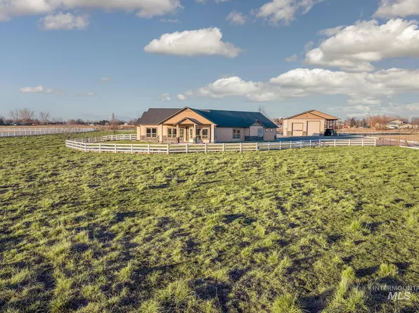 6916 E Brindle Point Dr, Nampa, ID 83687