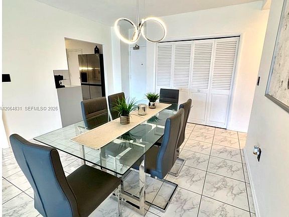 5th image of 300 Bayview Dr APT 1603